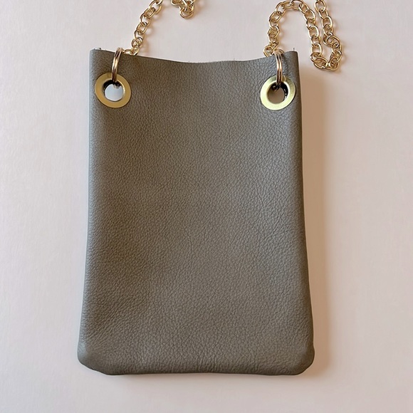 NEW Leather cell phone crossbody/pouch - Picture 5 of 12